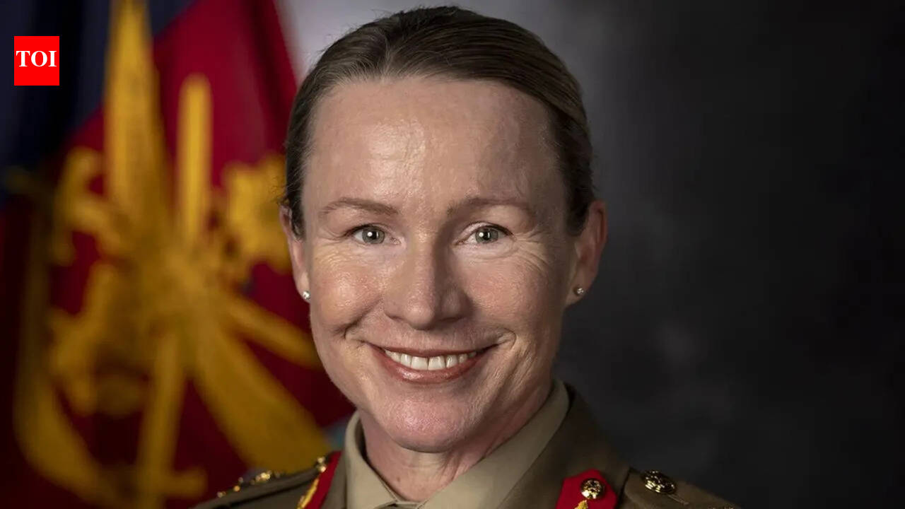 Breaking barriers: Susan Coyle becomes first woman to command Australian Army