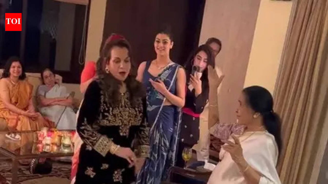 Mumtaz remembers Asha Bhosle with ‘Koi Sehri Babu’ throwback; pens emotional tribute after her demise