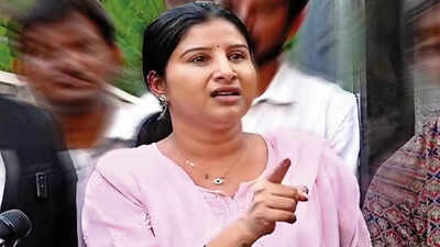 Fresh twist in #MicrofinanceFraudCase: Mangli alleges extortion, files fresh police complaint