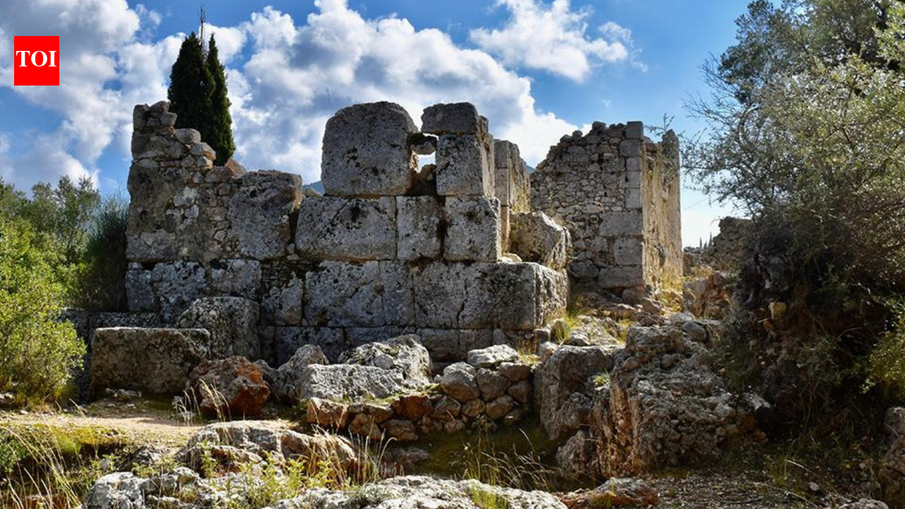 Was the Odyssey real? 3,000-year-old sanctuary of legendary Trojan War hero Odysseus discovered in Greece