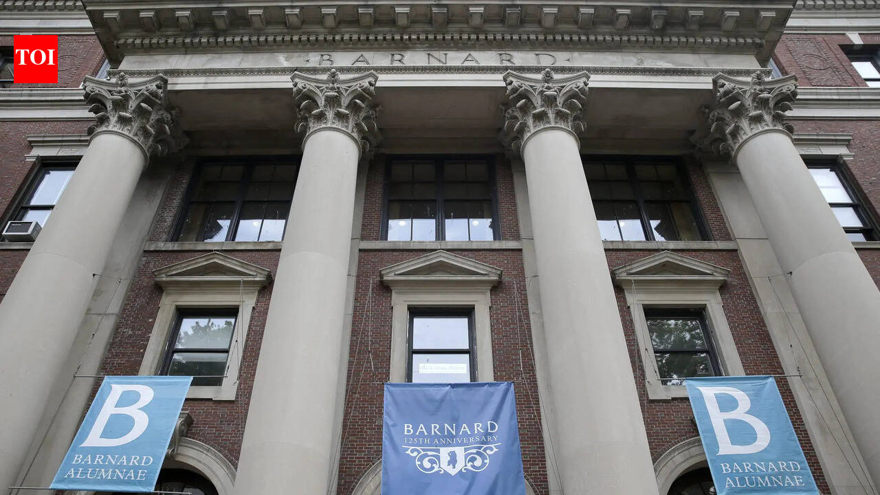 बरनार्ड शैक्षणिक, प्रशासनिक सेवाओं को सुव्यवस्थित करने के लिए 2028 तक कार्यदिवस छात्र प्रणाली शुरू करेगा