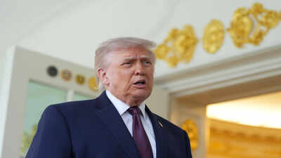 Pope Leo criticizes 'illusion of power' while Trump responds with explosive attack | He watches