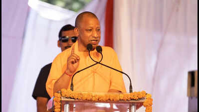 CM hails Guv’s model of education, asks officials to adopt it in composite schools