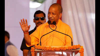 CM hails Guv’s model of education, asks officials to adopt it in composite schools