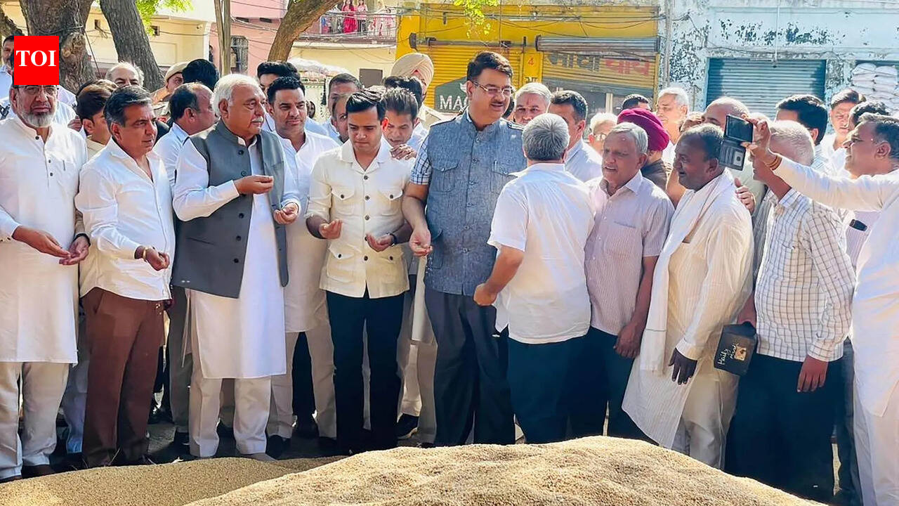 ‘Procurement system has failed’: Hooda tells Congress workers to visit markets