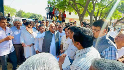 ‘Procurement system has failed’: Hooda tells Congress workers to visit markets