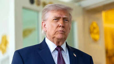 Trump vows to hit Iran ships as US begins strait blockade