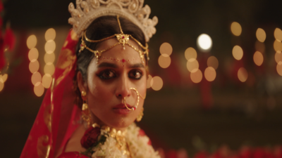 Phool Pishi O Edward: A blend of drama with intrigue