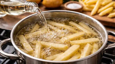 The secret to crispy fries: Why adding vinegar to potatoes works