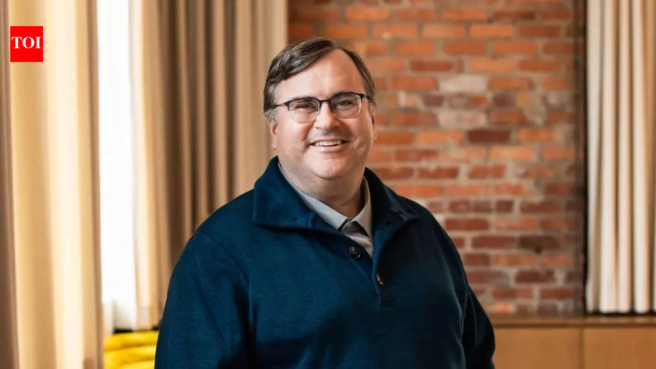 LinkedIn cofounder Reid Hoffman's blunt message to managers leading their company's AI strategy: Your approach is probably outdated, because ...
