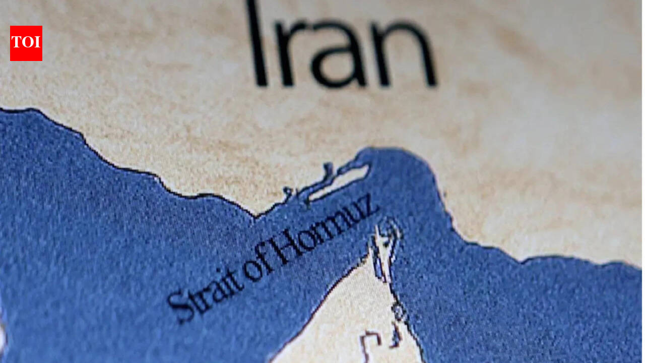 US blockade faces early test as Chinese-linked tanker exits unchallenged