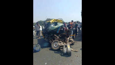 Cement mixer driver held in Kalyan crash; negligence, overspeeding may be to blame, say cops