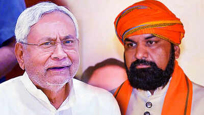 A turban & a twist of fate as Samrat set to replace Nitish