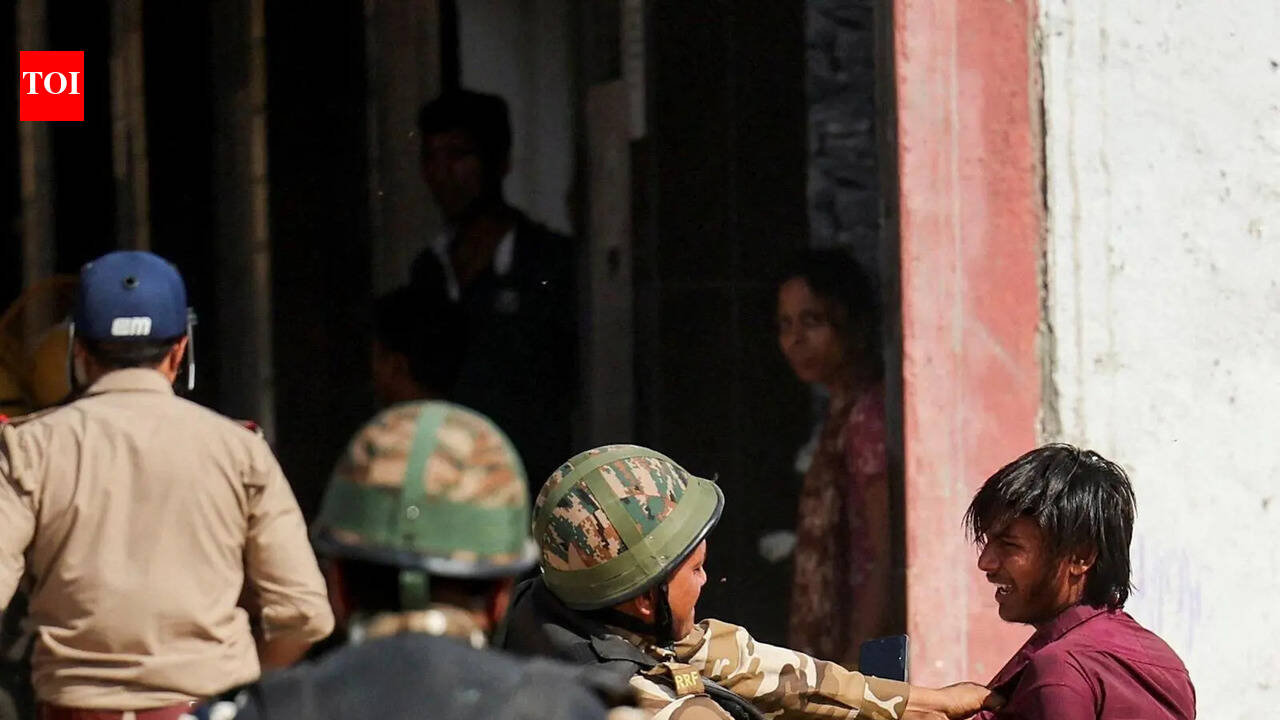 396 arrested, charged with rioting over violent labour protest in Noida