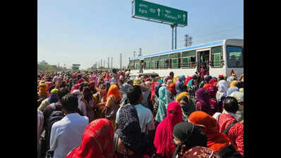 FIR against protesters who blocked highway in Faridabad’s Palwal over wage hike