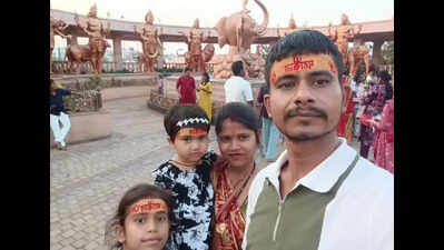 Three of family killed, 30 hurt in bus-truck crash
