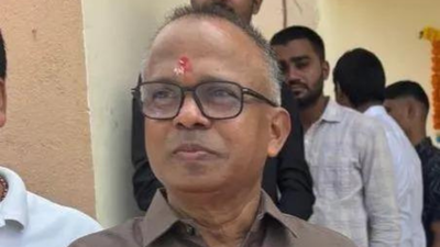 Gujarat mamlatdar found dead on railway tracks; police probe suicide, pressure linked to poll work