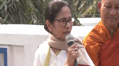 TMC won’t be intimidated by midnight raids & arrests: Mamata