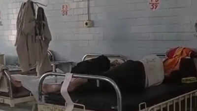 Madhya Pradesh shocker: Drunk policemen caught sleeping in hospital beds, urinating in bin; suspended