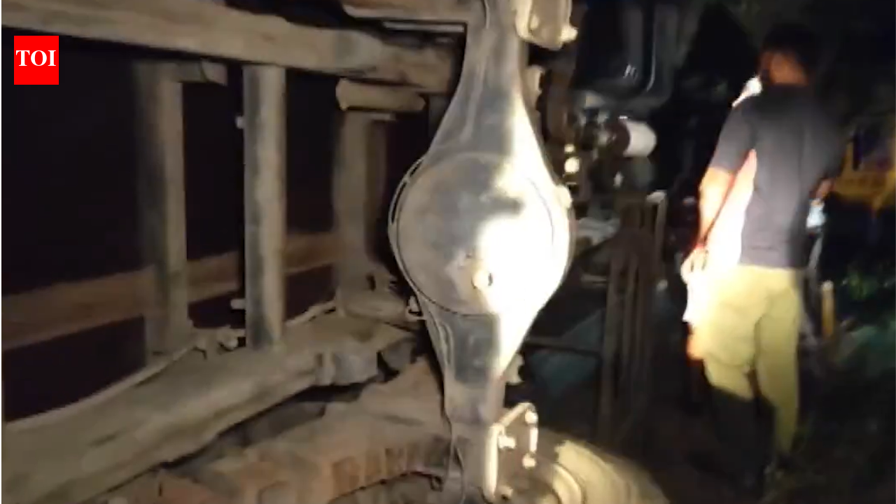 6 devotees killed, 21 injured as bus overturns while returning from Anandpur Sahib in Punjab