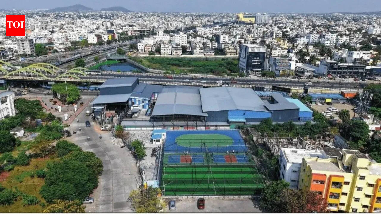 Tamil Nadu polls: Velachery: Where MLAs change, but problems persist