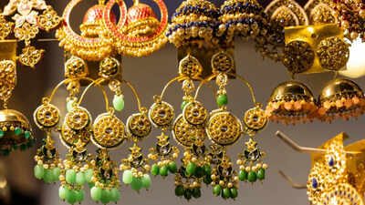 Bold earrings dominate 2026 bridal jewellery trends this summer in the UK: How to wear them