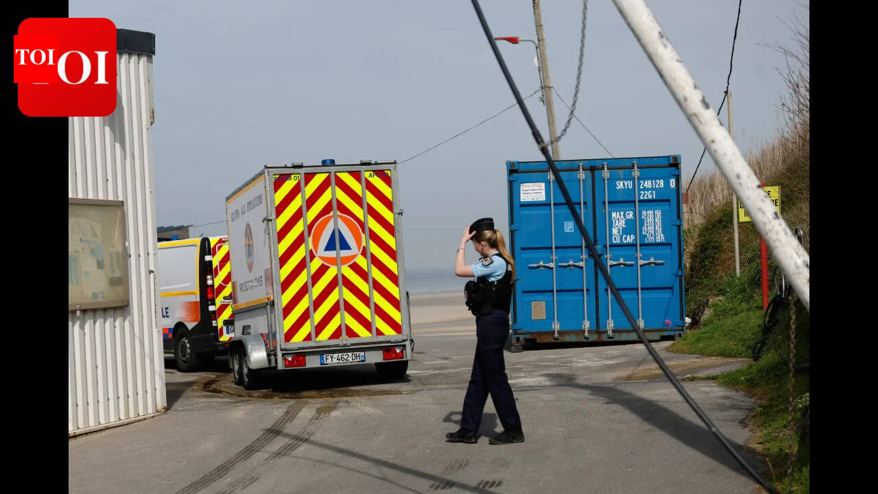 London synagogue attack: Petrol bombs thrown in suspected antisemitic hate crime
