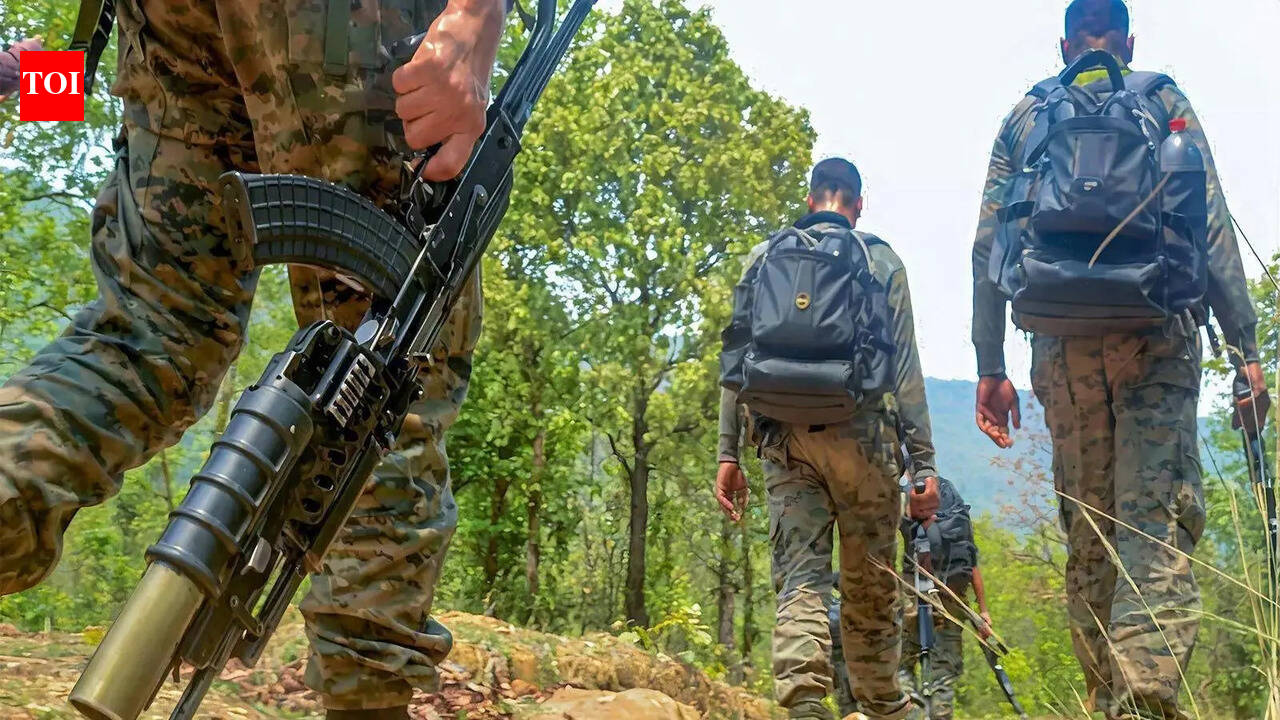 5 CoBRA personnel hurt in gun battle with Maoists in Jharkhand