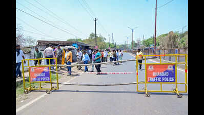 Cracks on Dhanbad-Ranchi road trigger panic among locals