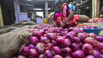 Onion exports up 40 per cent in March
