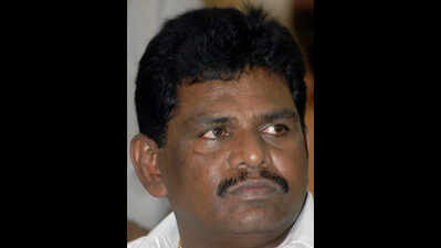 HC stays trial of graft case against min