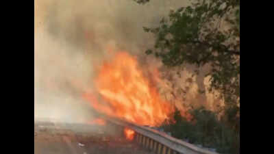 Fire at Supaul bus stand triggers vandalism