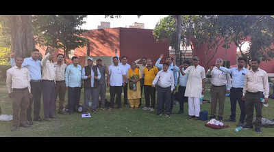 Unions seek Rs 30,000 minimum wages & release of workers, plan protest at Gurgaon DC’s office