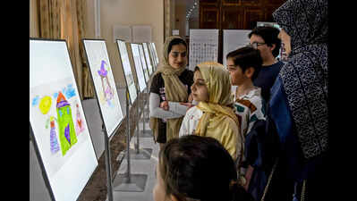 Resurrected from rubbles, last drawings of kids that war snatched