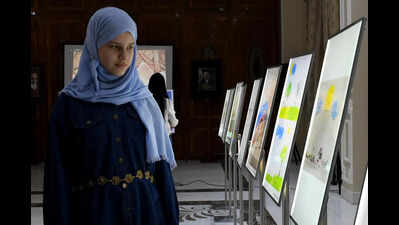 Resurrected from rubbles, last drawings of kids that war snatched