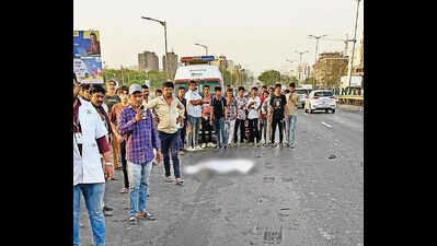 Ahmedabad: Two killed as dumper hits two-wheeler near Gota flyover