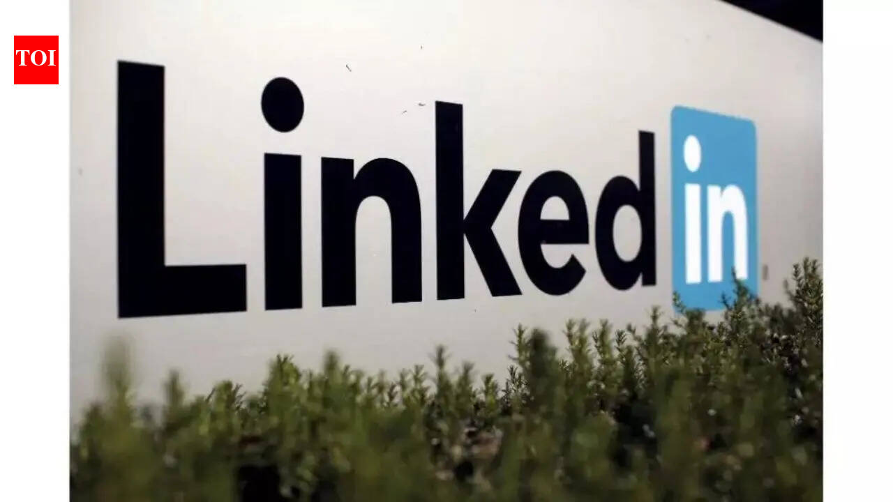 LinkedIn's Grad's Guide 2026 names these as fastest growing roles for fresh graduates in India