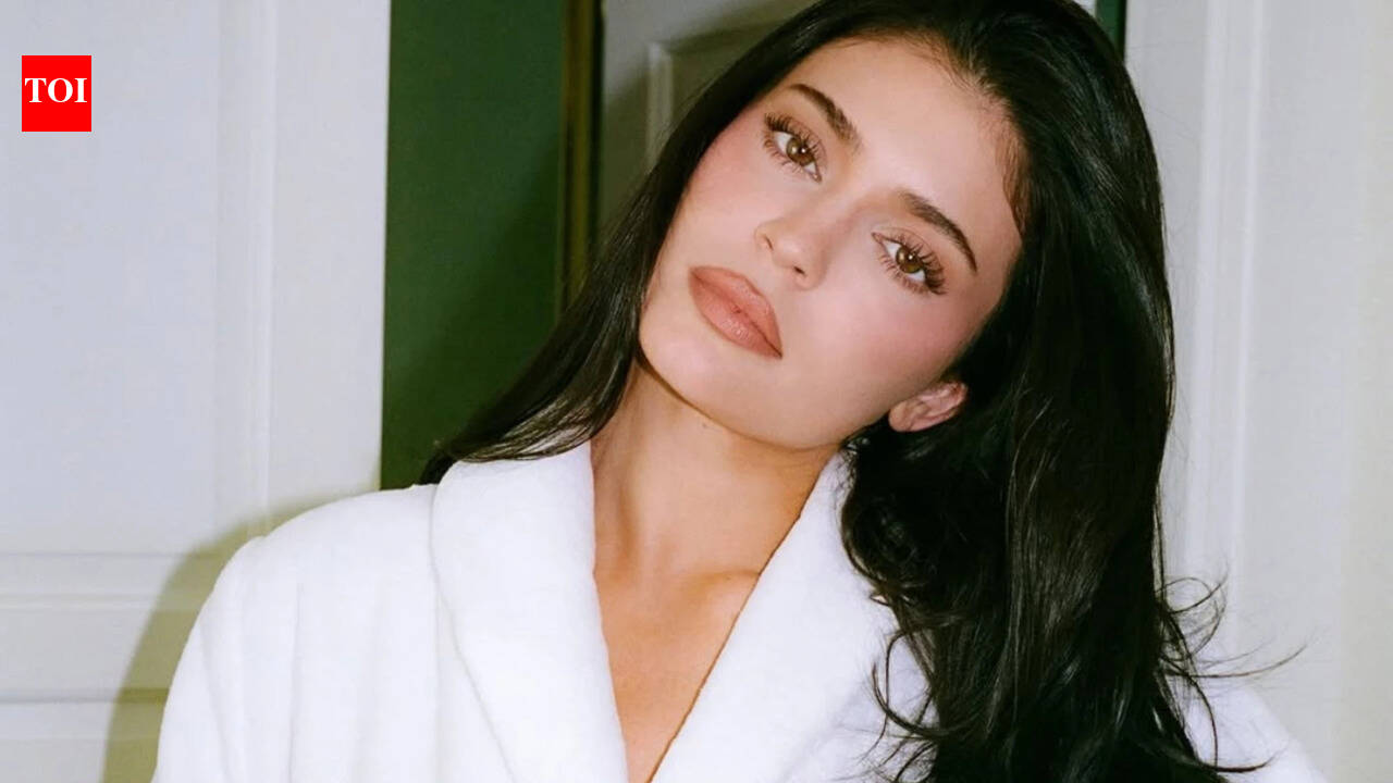Kylie Jenner calls out Kendall Jenner at Coachella, says she never wants to be in her videos