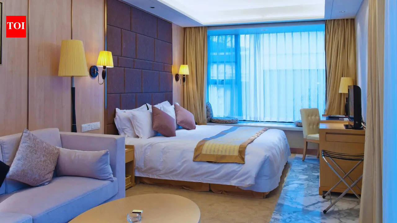 Hard to believe but these are probably the 10 dirtiest spots in a hotel room