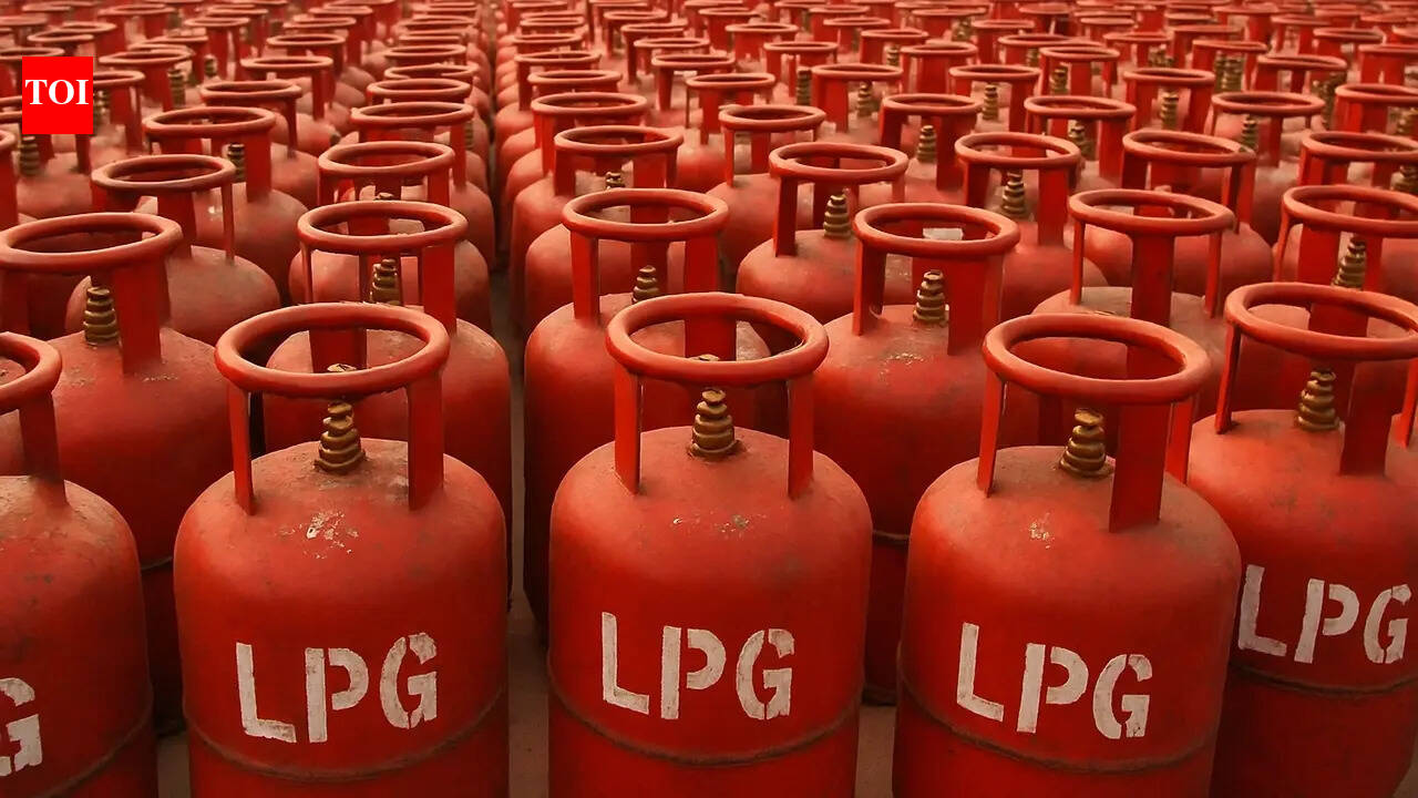 Hormuz disruptions hit! LPG imports halve from Feb levels, domestic output also impacted