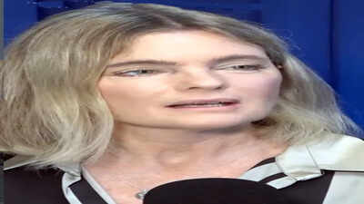 Erika Eleniak to reprise Shauni McClain in ‘Baywatch’ reboot