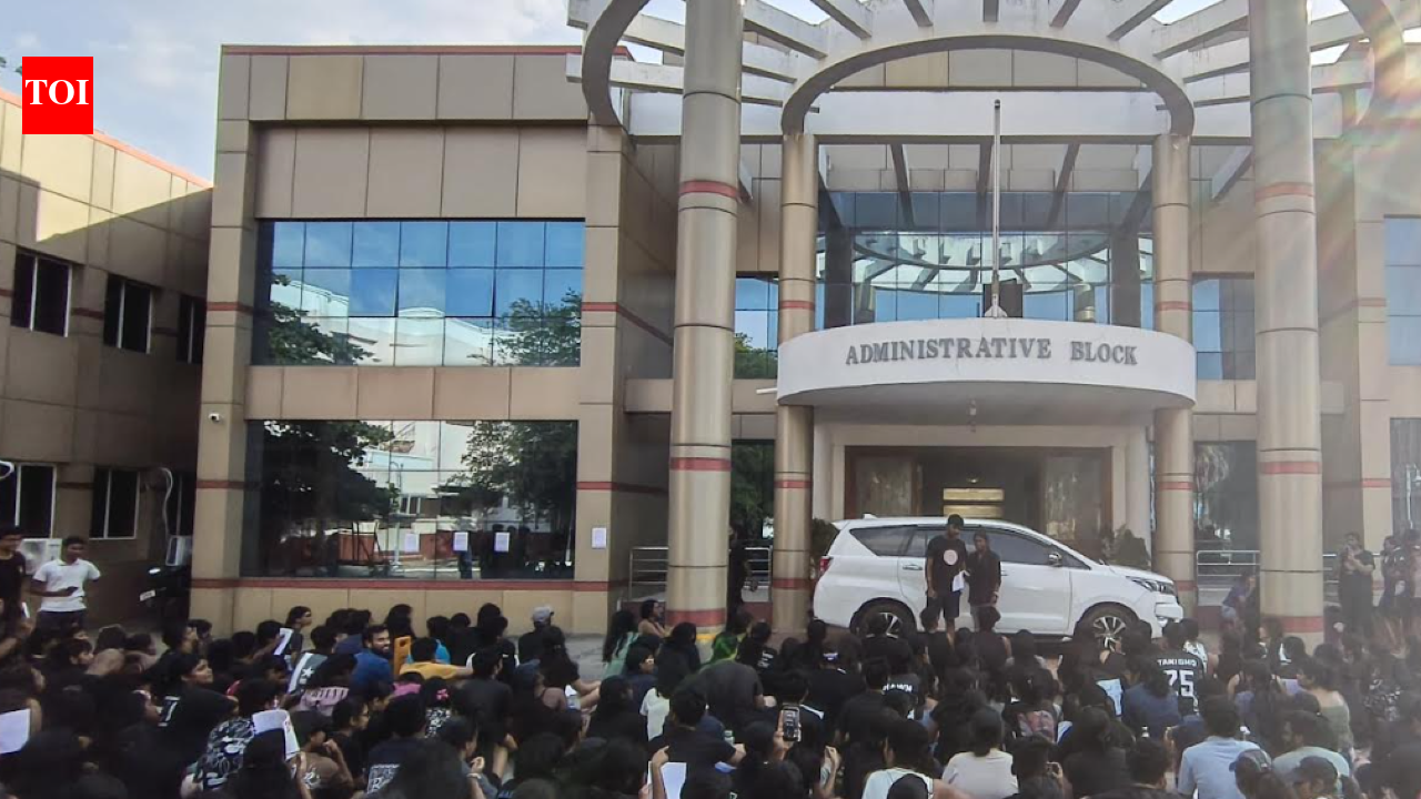 TNNLU students protest VC’s ‘girls should avoid shorts’ remark; VC defends it as ‘fatherly advice’