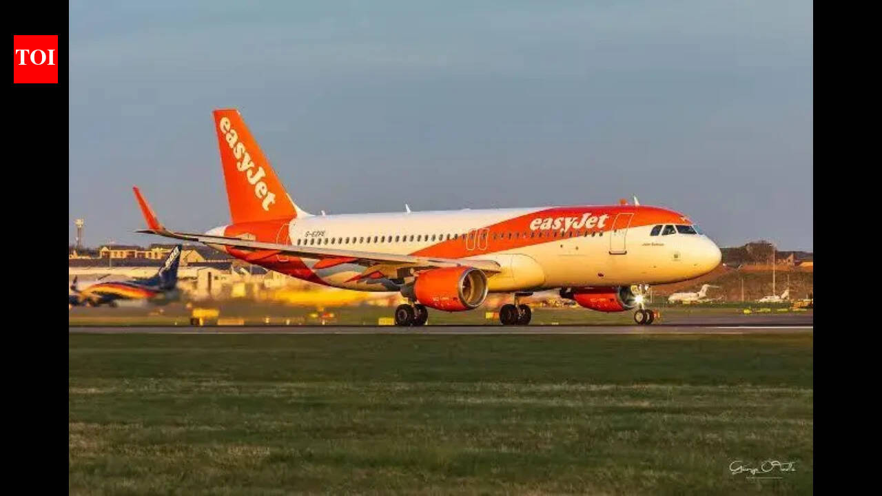 ईज़ीजेट की उड़ान उड़ान भरने से पहले रोक दी गई क्योंकि वजन सीमा के कारण अंतिम समय में अफरा-तफरी मच गई