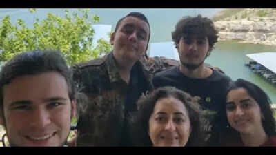 'मेरी माँ की कहानी अनोखी नहीं है': आईसीई द्वारा गिरफ्तार भारतीय मूल के दुभाषिया मीनू बत्रा की बेटी ने चुप्पी तोड़ी