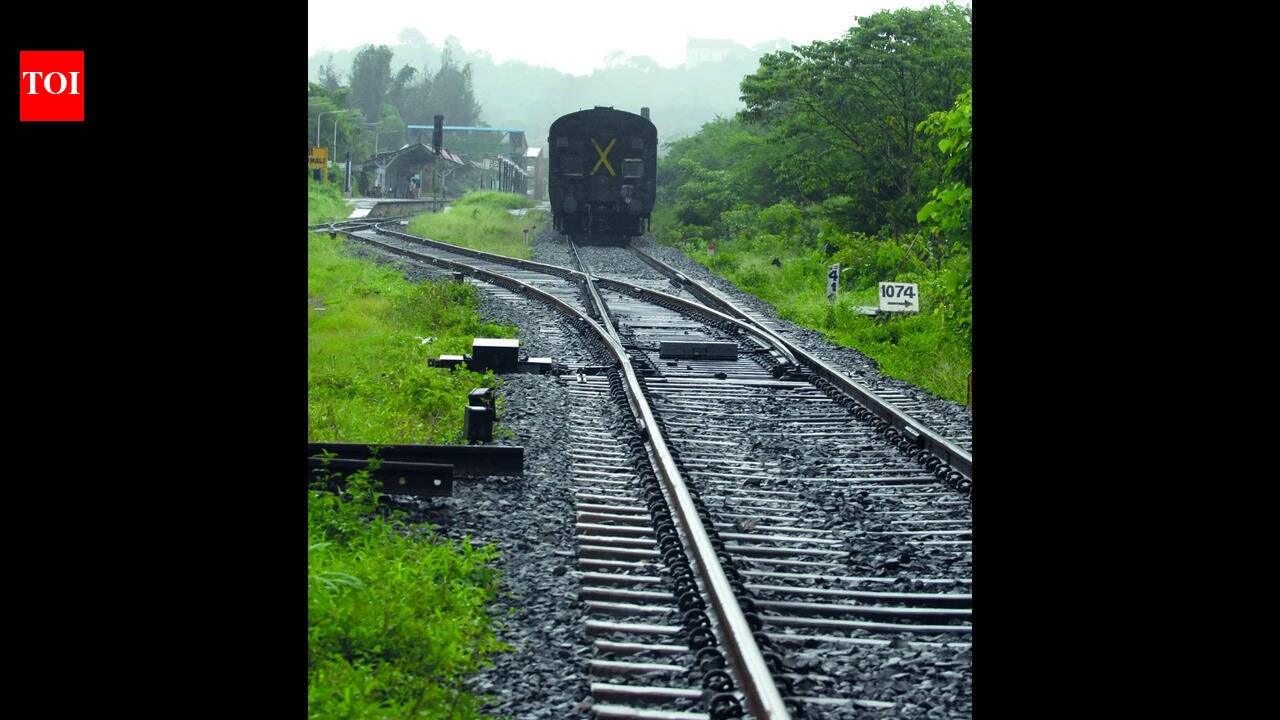 Velsao residents accuse Railways of encroachment, warn of agitation by May 4