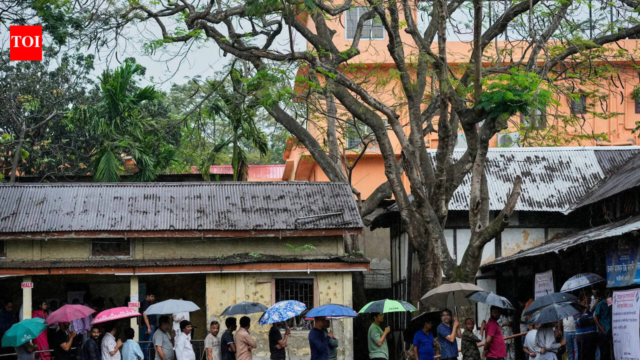 20% of 1,478 fighting Bengal phase-1 polls crorepatis. The poorest has Rs 500 assets