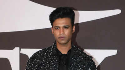 Babil Khan shares unseen pictures of his father Irrfan Khan with rare anecdote