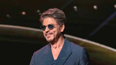 Academy gives hat-tip to Shah Rukh Khan with is iconic speech from 'Om Shanti Om'