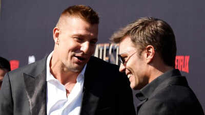 Tom Brady’s dating life heats up as Rob Gronkowski drops bold claims after rumored Alix Earle link: 