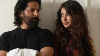 'Dhurandhar's Sara Arjun pens emotional tribute to father Raj Arjun; Actress shares father's poetry video